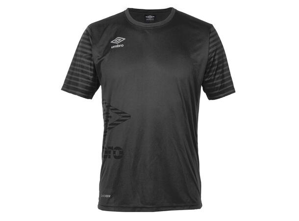 UMBRO Core Training Tee Sort L Teknisk treningstrøye 